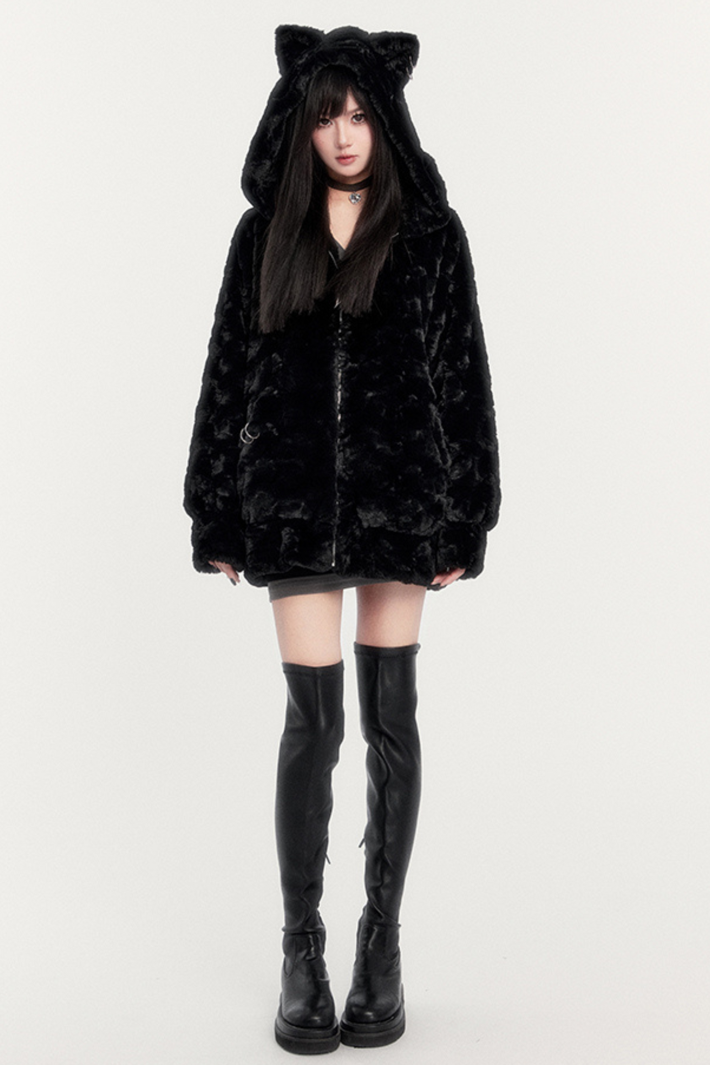 Black cat fur outer