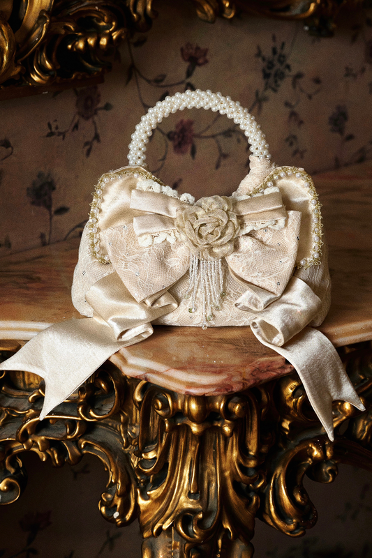 サテンリボンパールハンドバッグ