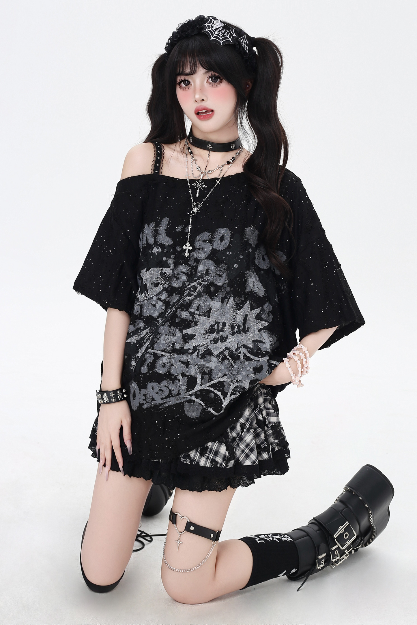 Light Asian Graffiti Sweet Cool Top