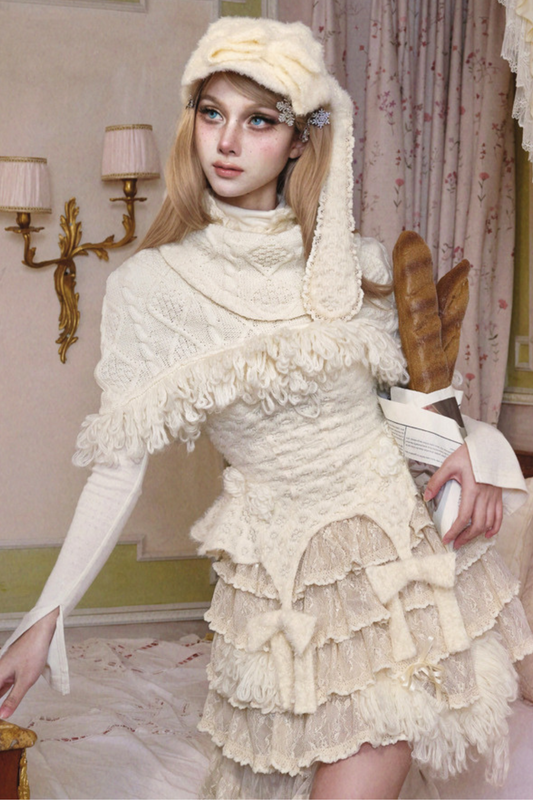 ツイストフリンジニットショートケープ