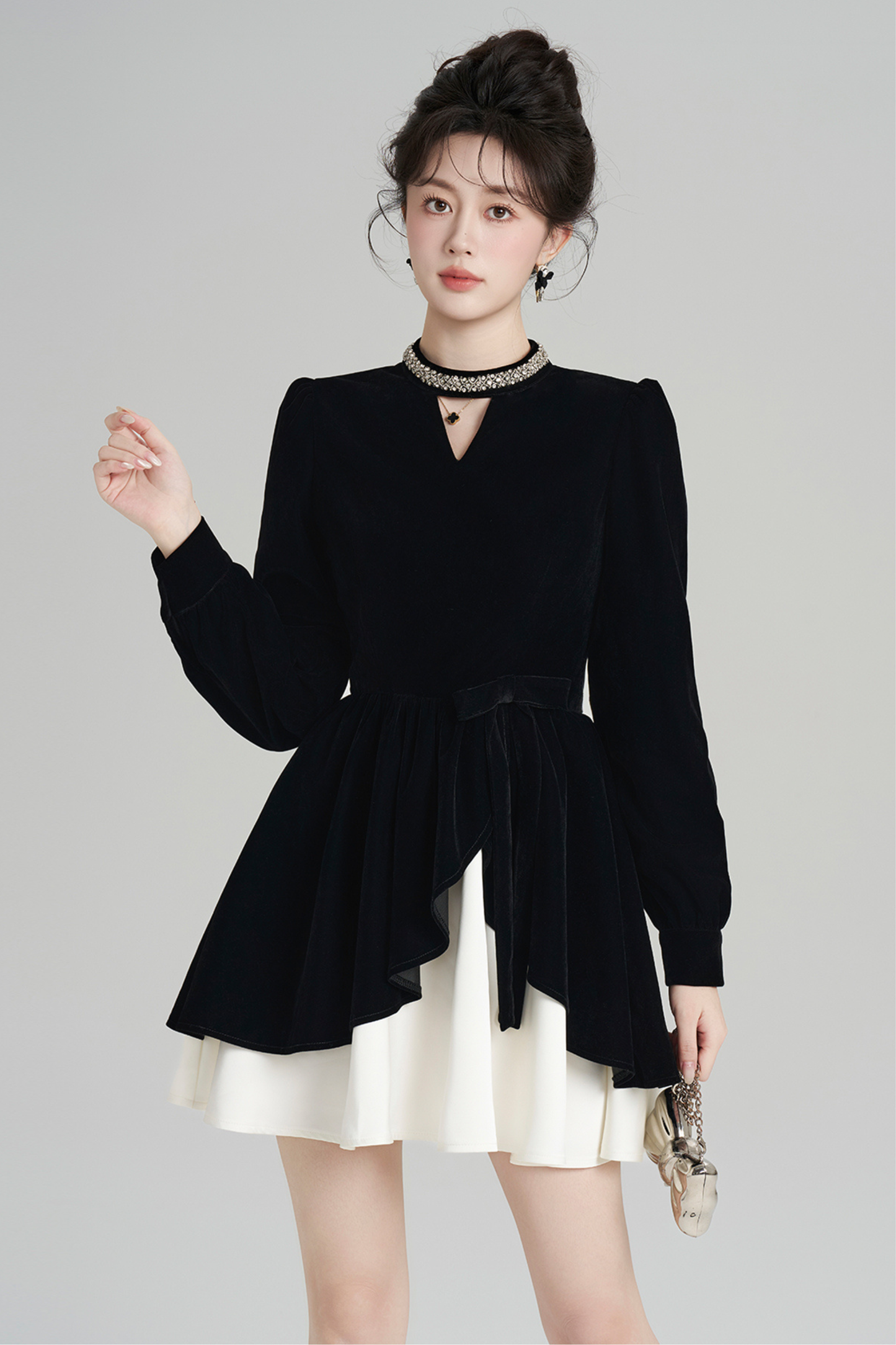 フレンチブラックベルベットラフルドレス