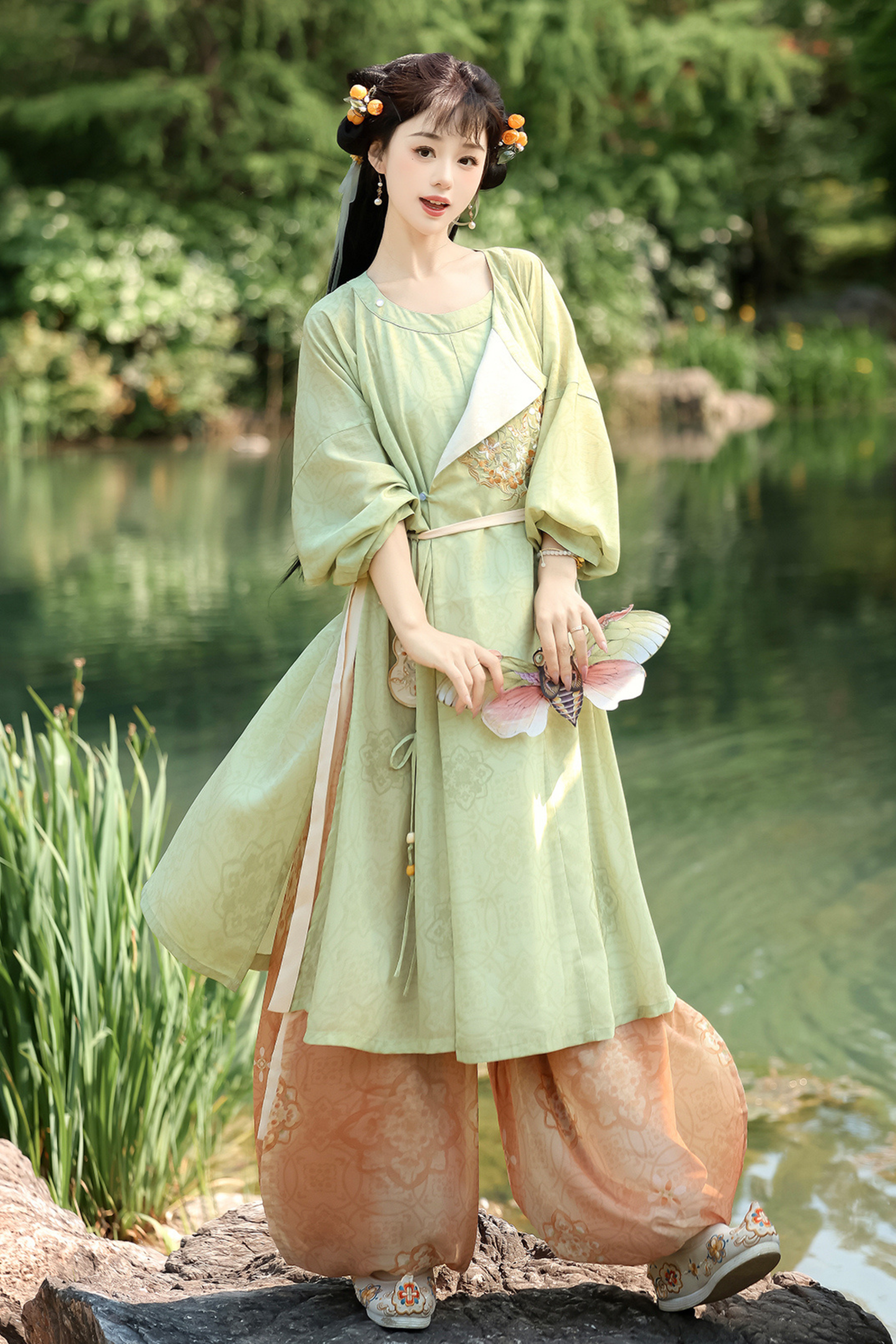 Retro Round Neck Robe China Top + Balloon Pants