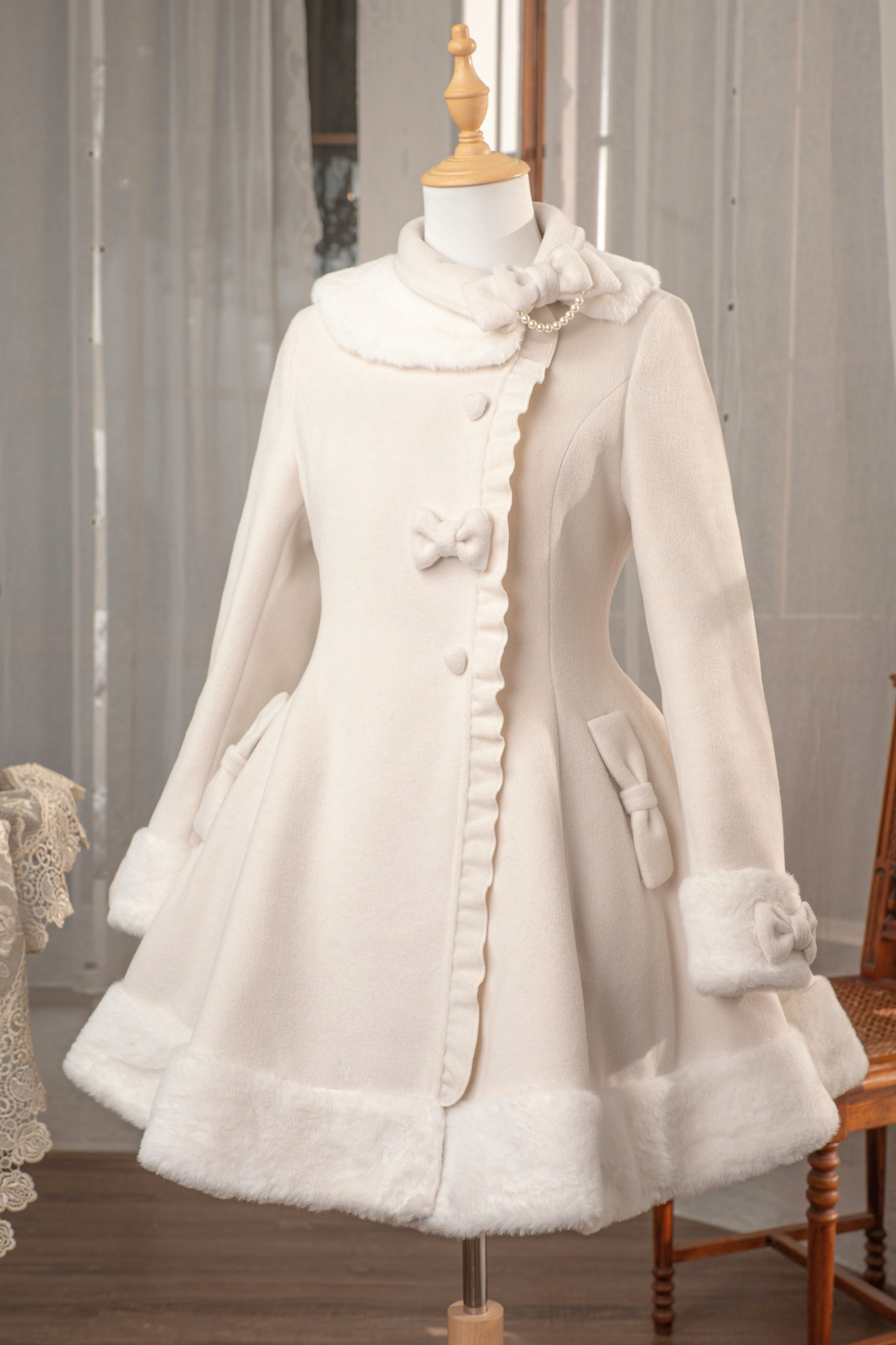 ロリータフレアキュートコート