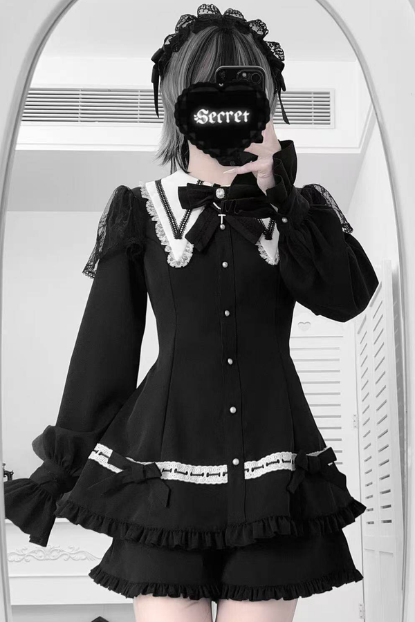 ゴシックフリルダークトップス+ショートパンツ