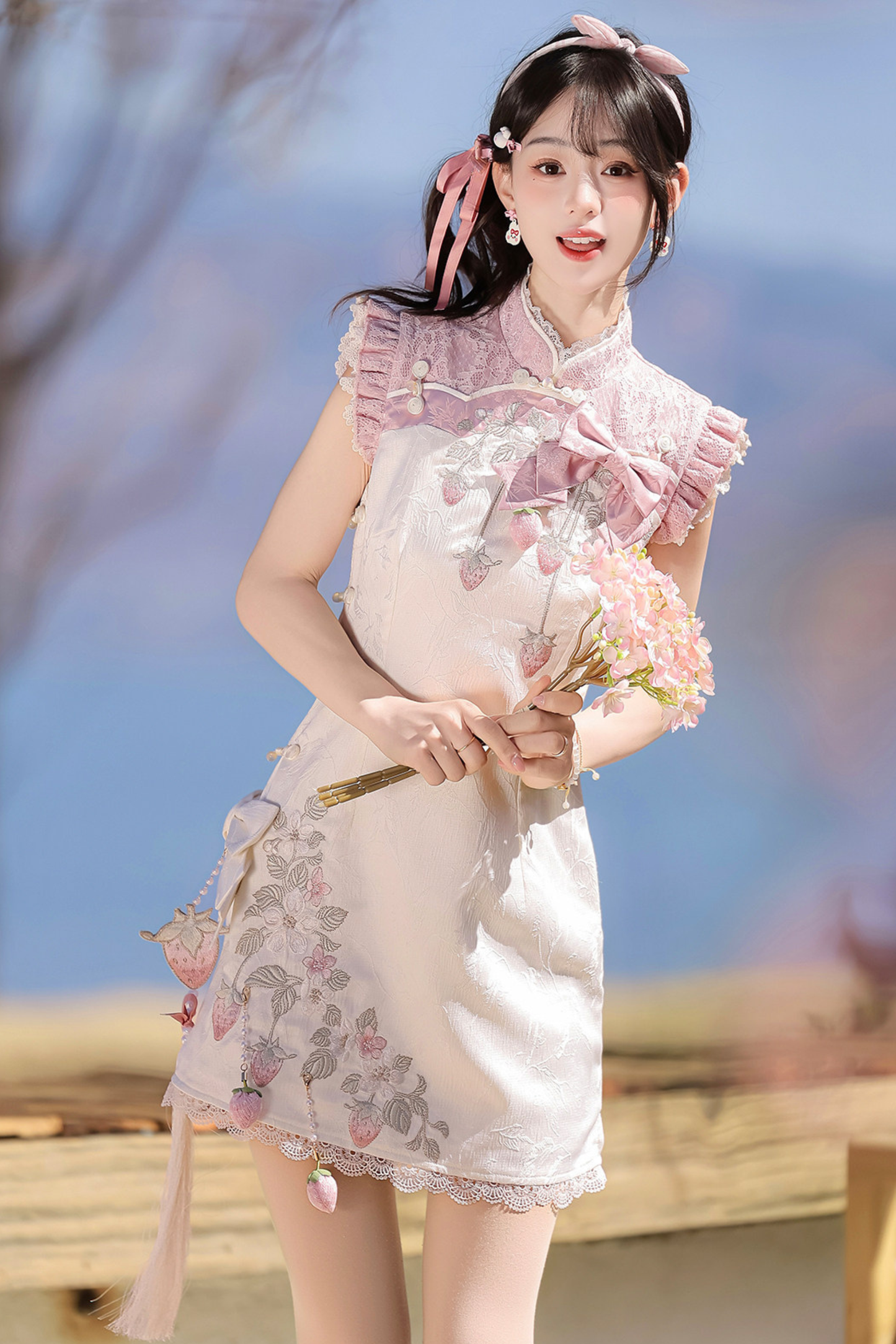 ストロベリースイートチャイナノースリーブドレス