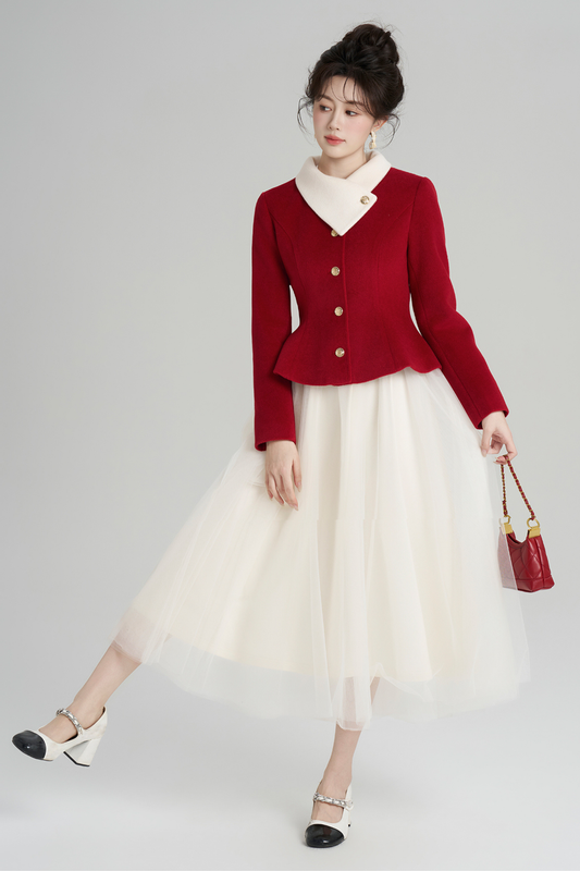 レッドウールンウエストシンチングコート+ロングドレス