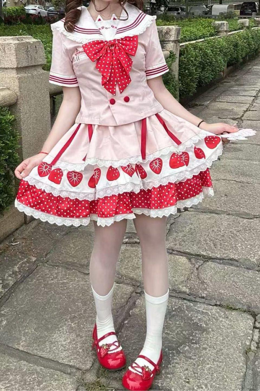 いちごと猫のセーラーセットアップ