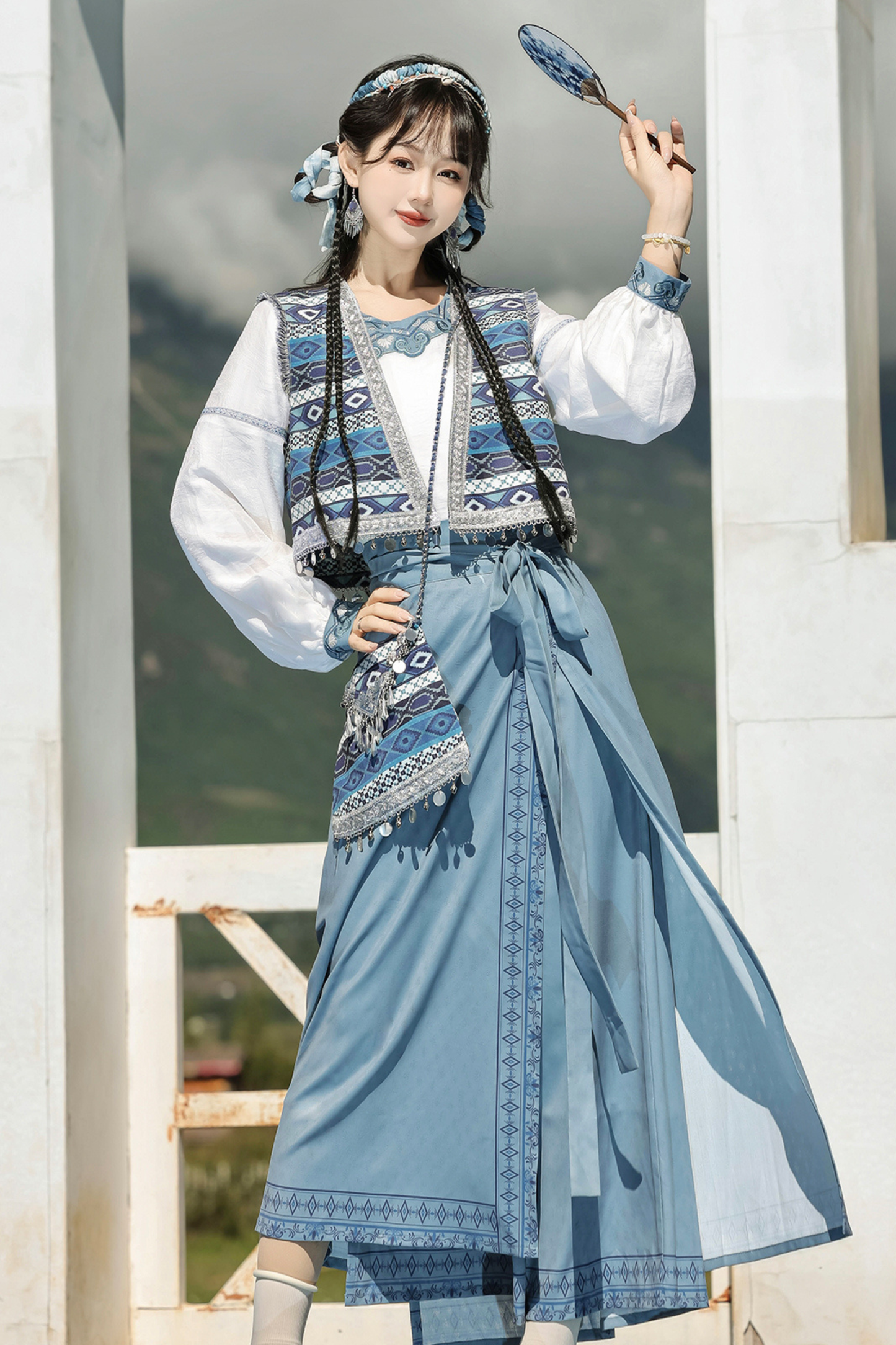 Weiyan Hulan ethnic vest + top + skirt + shoulder bag