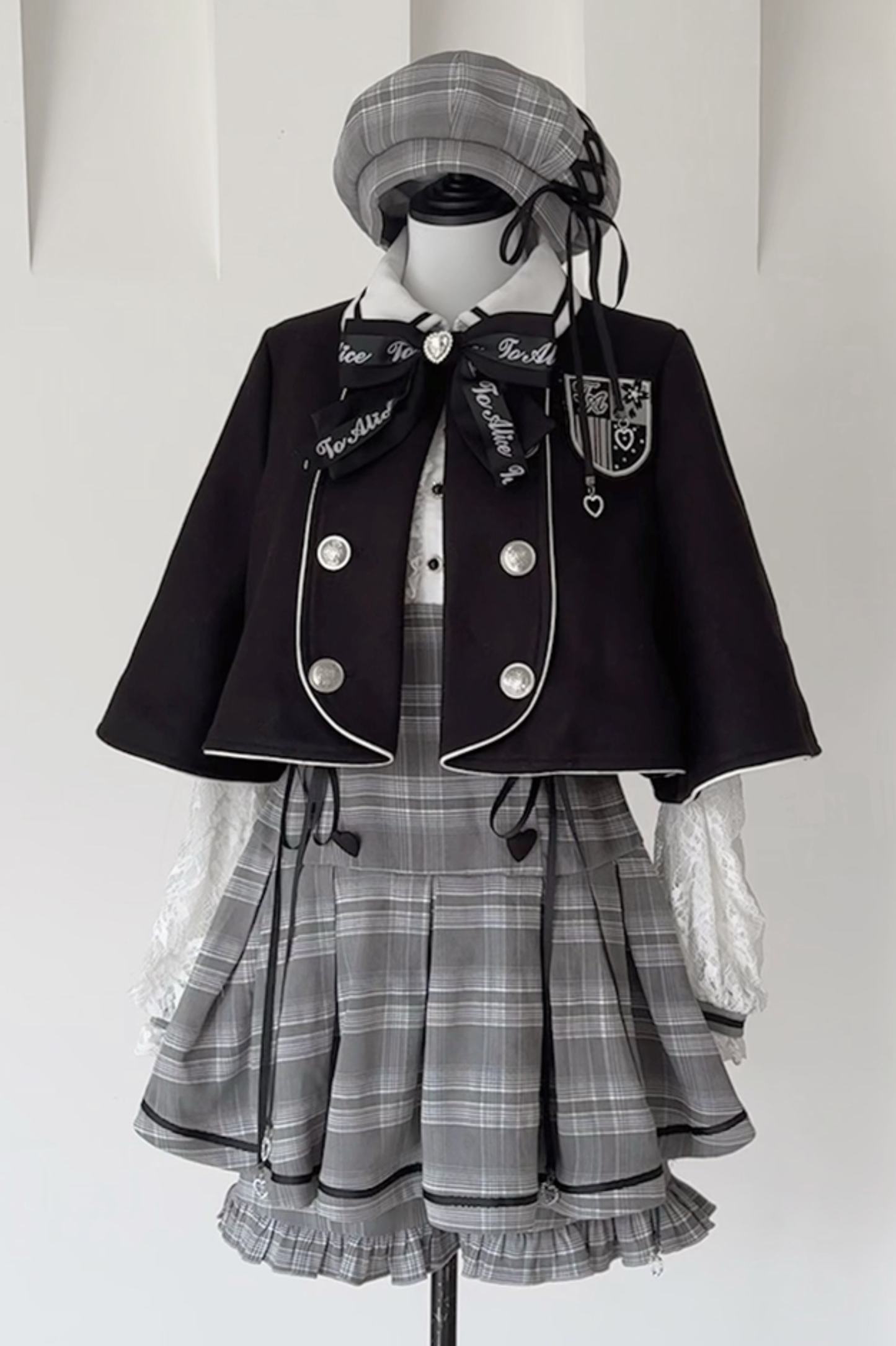 Detektiv-Akademie-Karo-Kleid + Hose + Cape