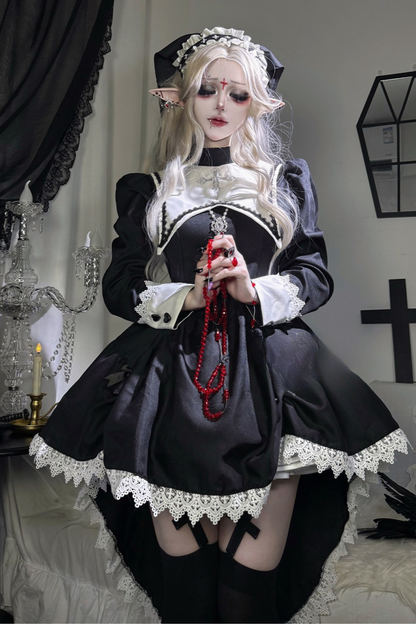 ゴシックメイドロリータドレス