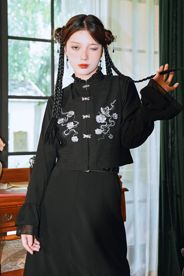 Metal button stand collar shirt