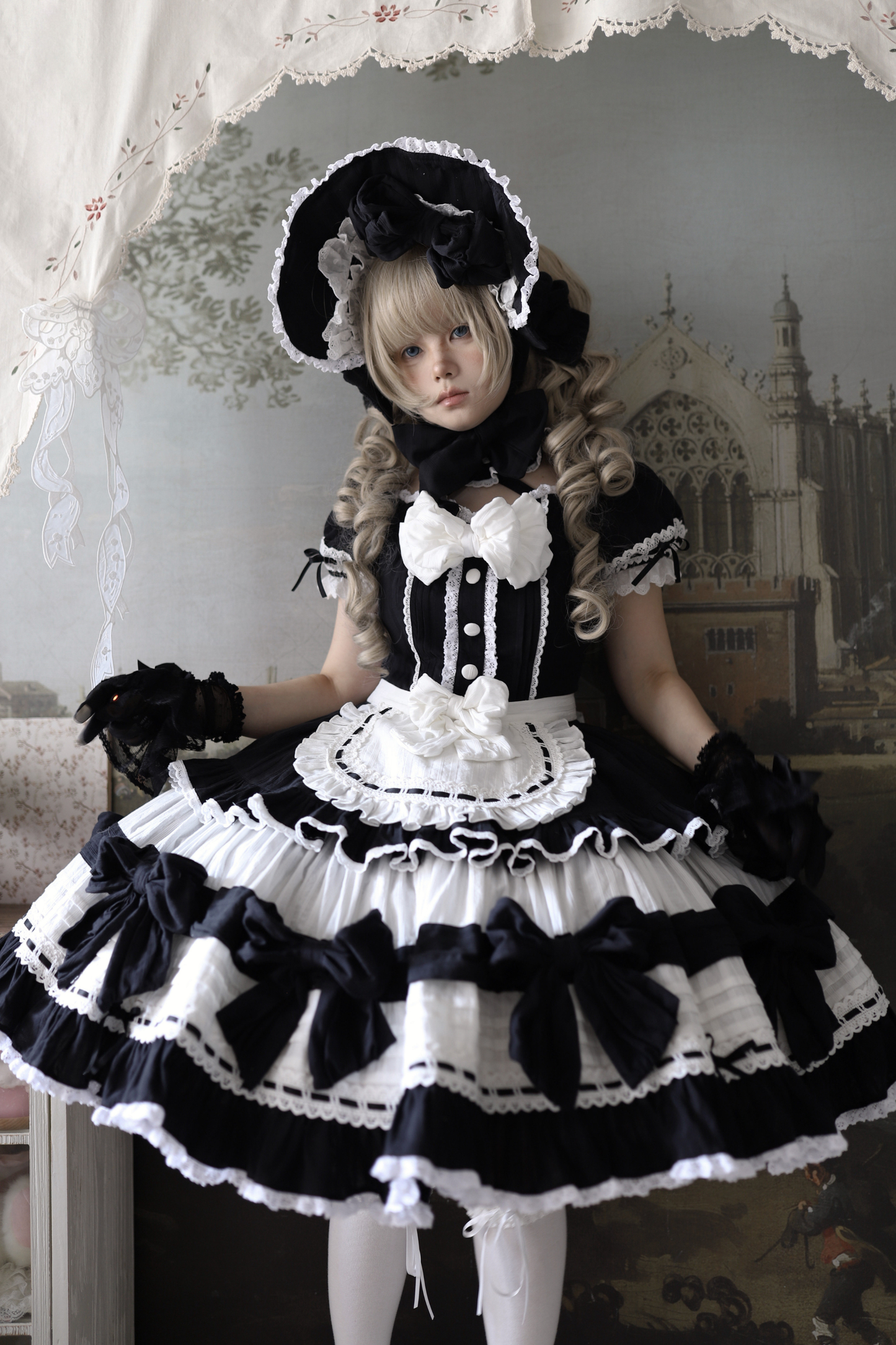 モノクロドールロリータドレス+カチューシャ+ボンネット+クリップ