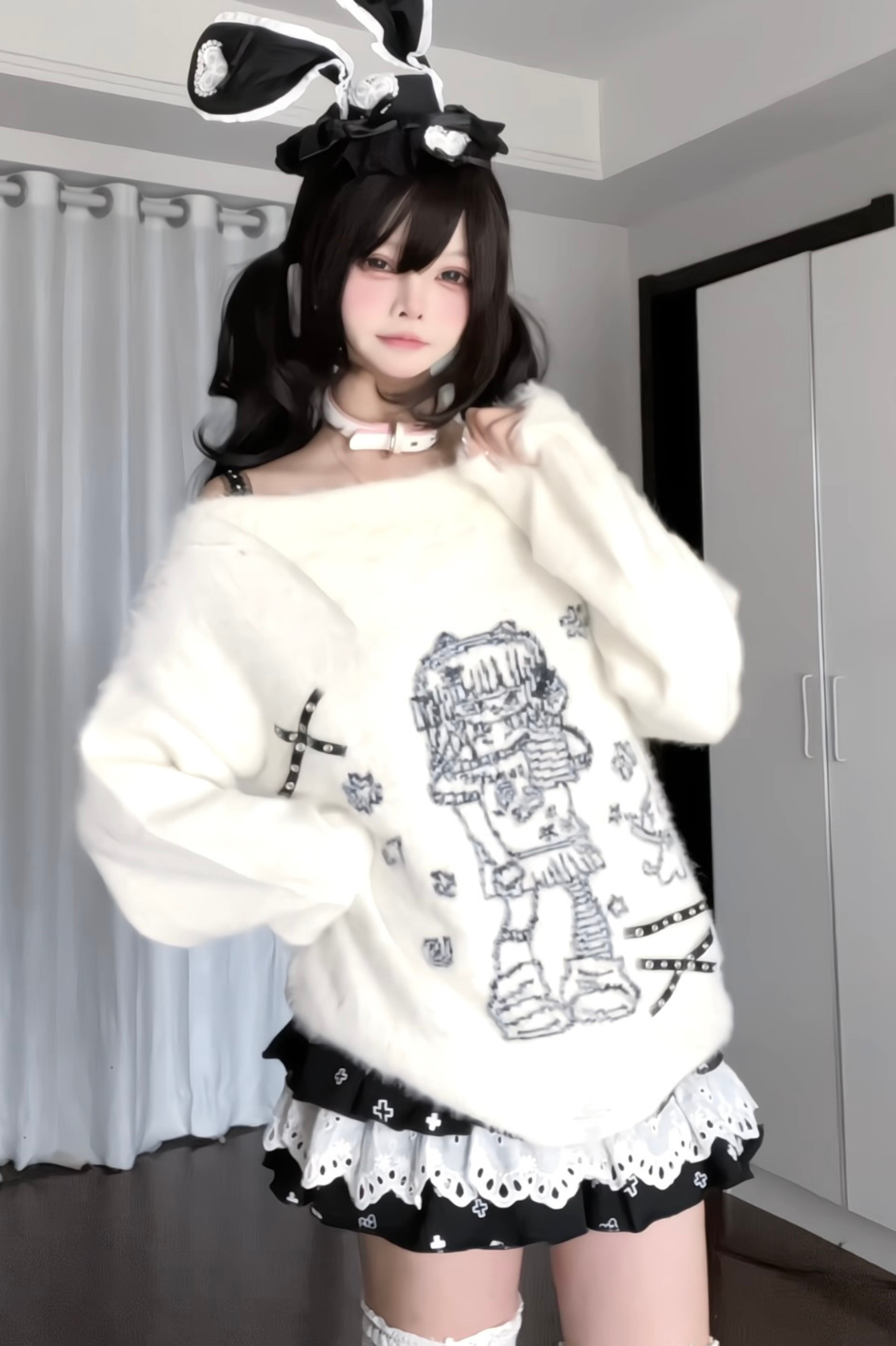 Anime Illustration Off-Shoulder Loose Tops