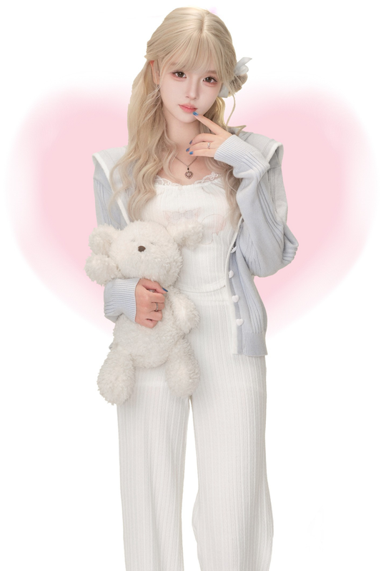 ミルクブルーシーソルトライトブルーニットカーディガン+プリントサスペンダー+ニットパンツ