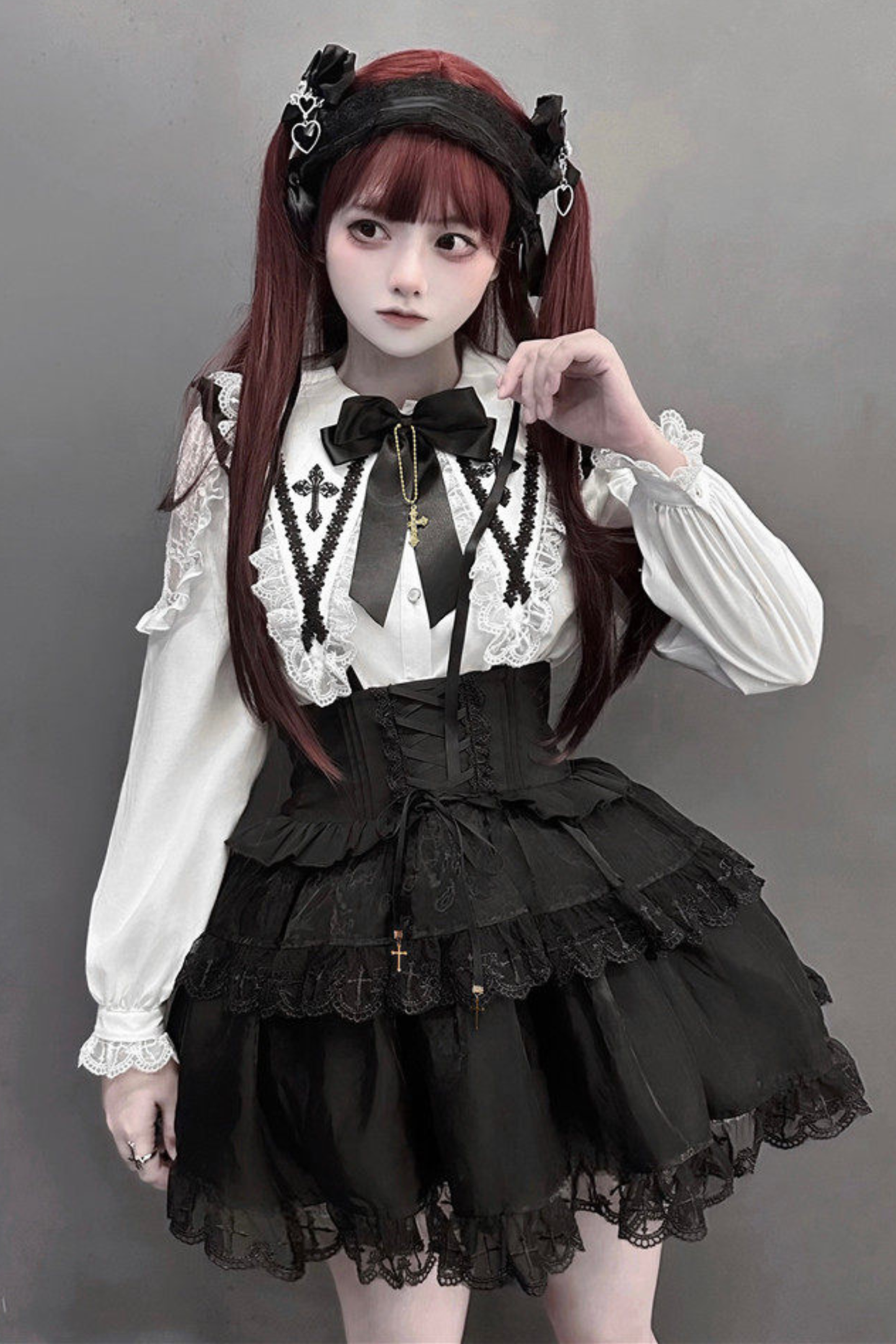 Heiliges Kreuz Flatterärmel Trägerrock + Shirt