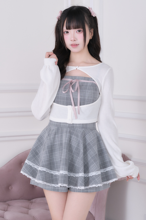 レースカーディガン+チェックドレス+インナーパンツ