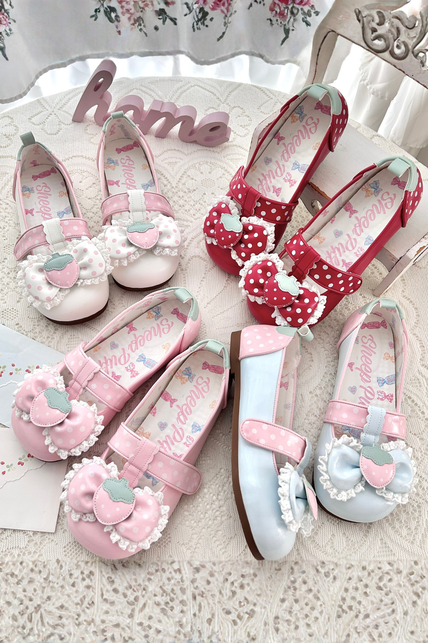 ストロベリーポルカドットフラットシューズ