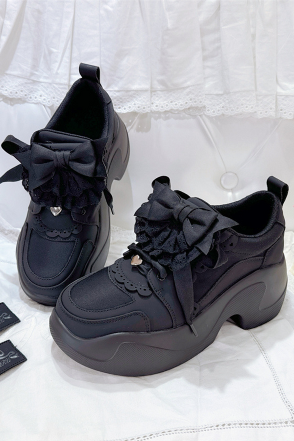 Ribbon Heart Lace Thick-Soled Sneakers