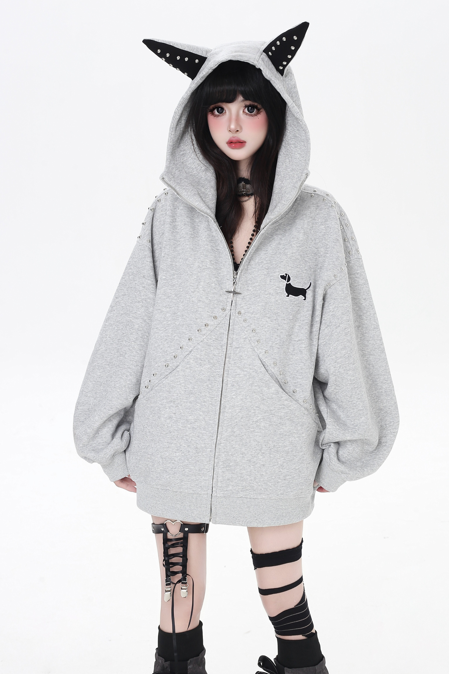 カジュアルスウェットダークフードパーカー