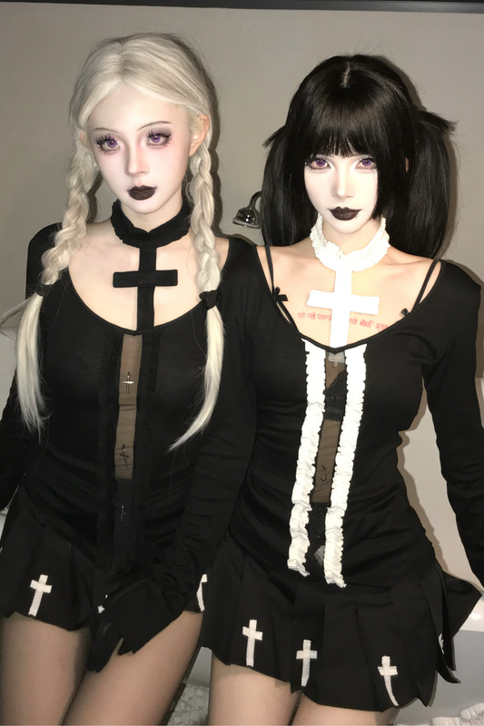 ゴシッククロスニットトップス