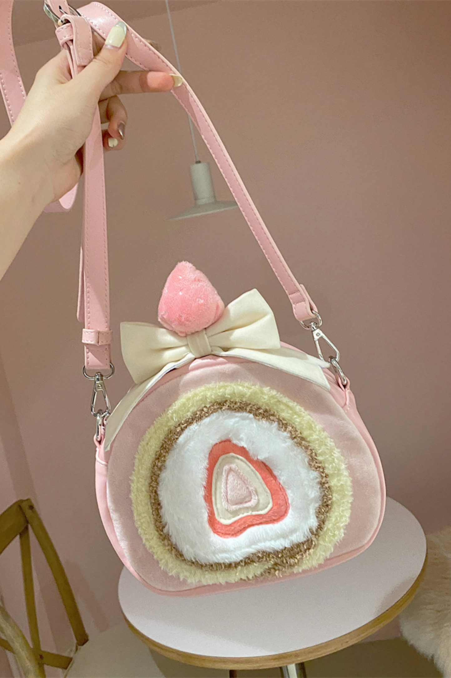 ストロベリーケーキロールバッグ ゴラムバザールバッグ