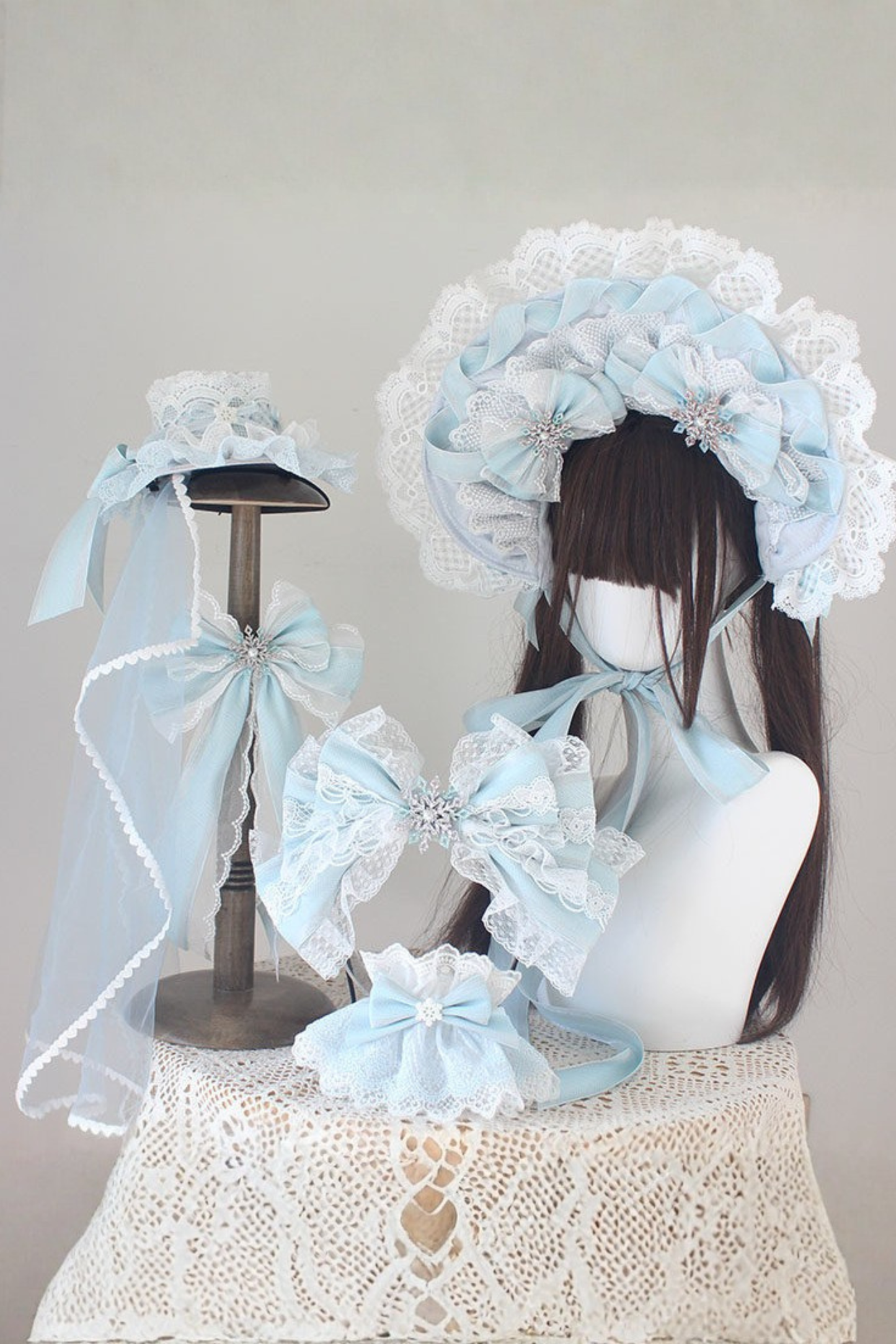レースロリータボネットハット+カチューシャ+スリーブ+ピン+ハット+ベール