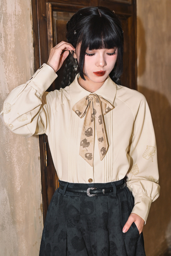 China Organ Pleated Print Scarf Shirt