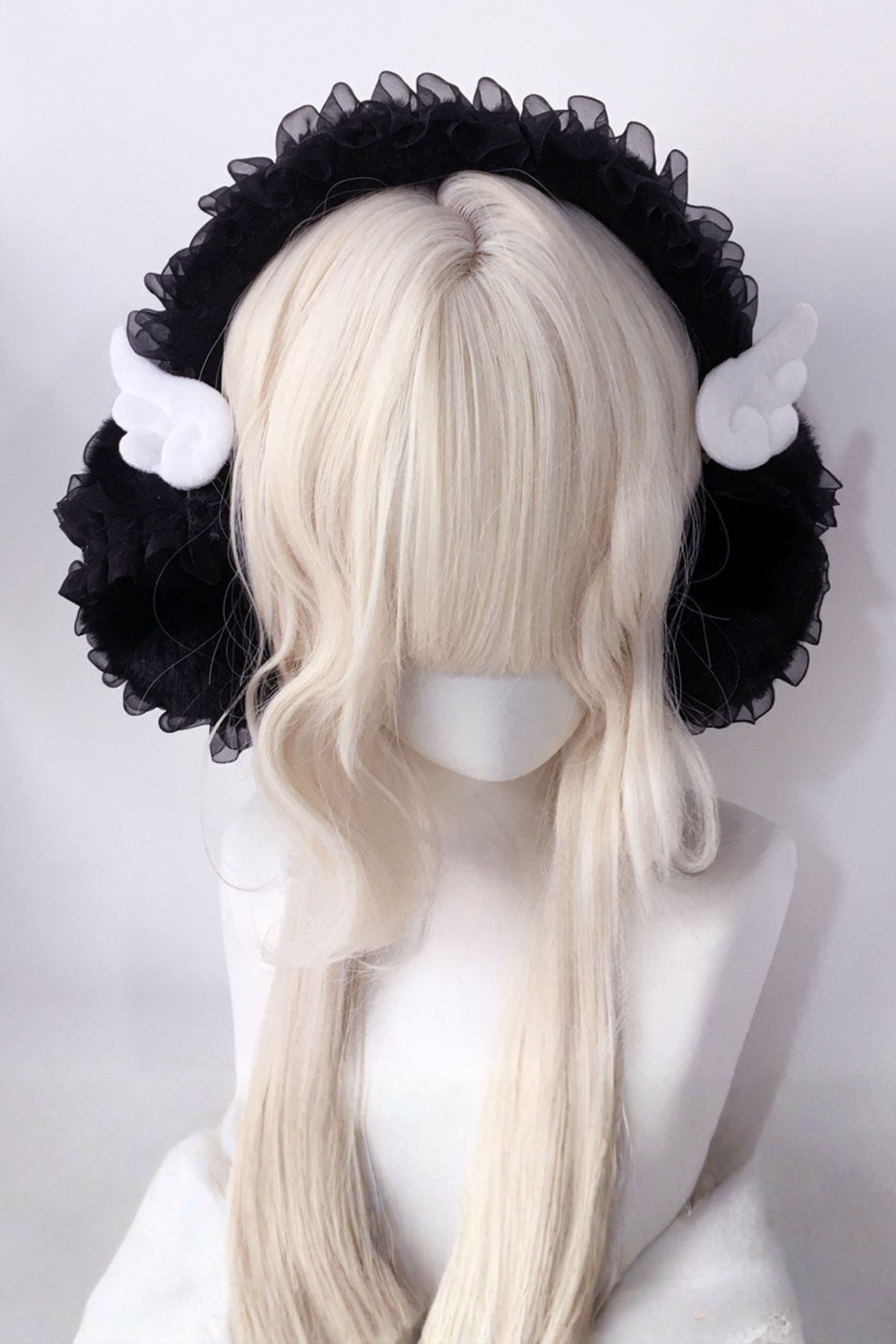 천사 날개 레이스 귀 화성