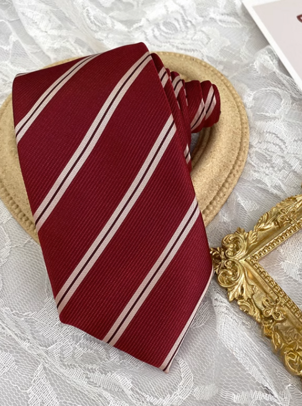 ストライプネクタイ