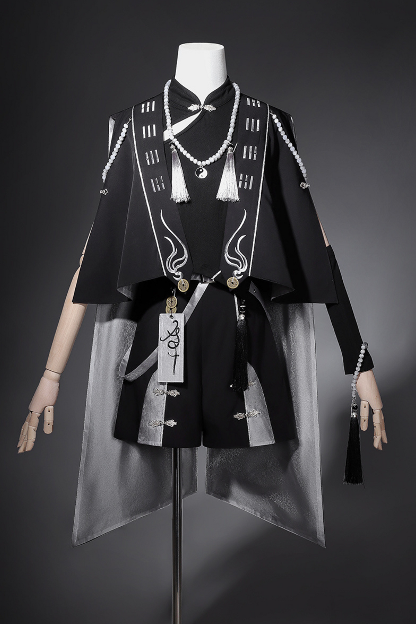 Chaina Dark Mode Girl Set