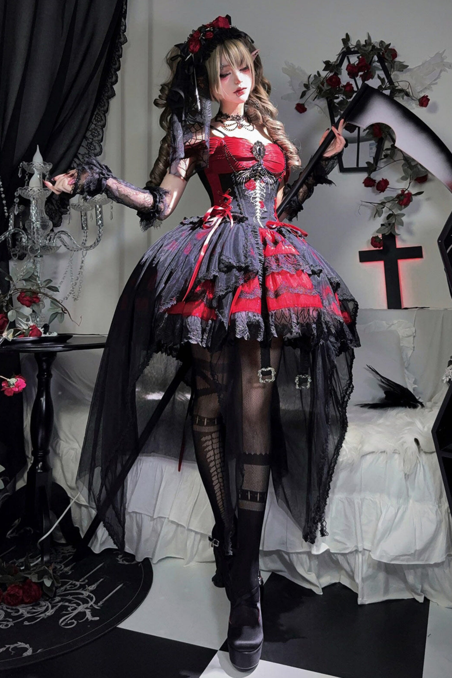 ドラゴンボーンゴシックドレス+ネックレス