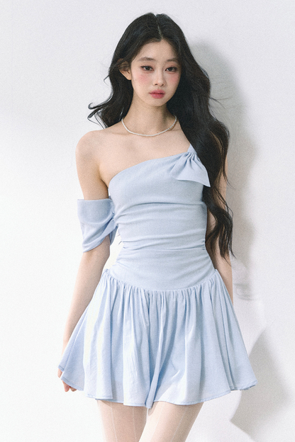 Sweet girly off-the-shoulder dress