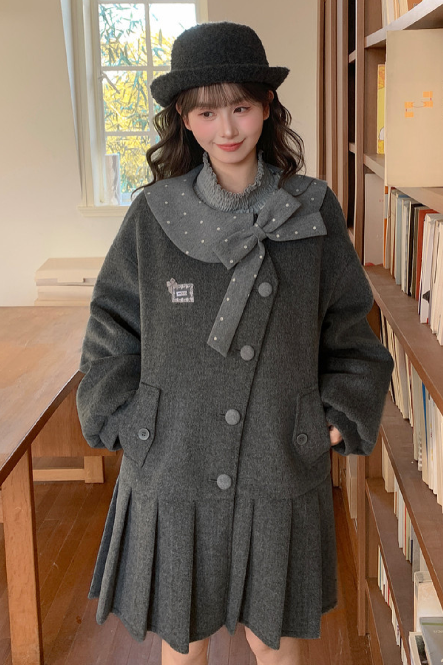 カレッジプリーツヘムルーズコート