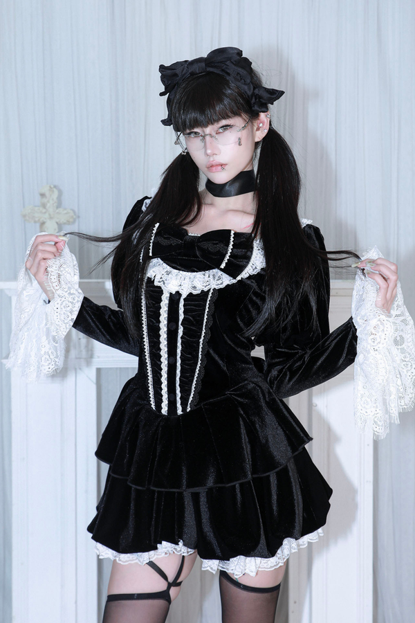 Ribbon Gothic Velvet Lace Dress