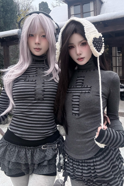 クロスハイネックトップス+パンツスカート+ペンダント