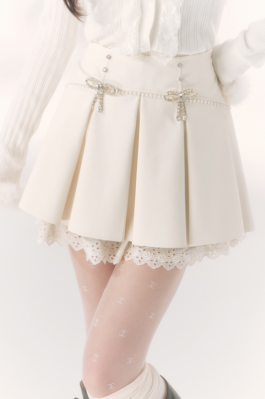 Diamond Ribbon Leather Short Skirt