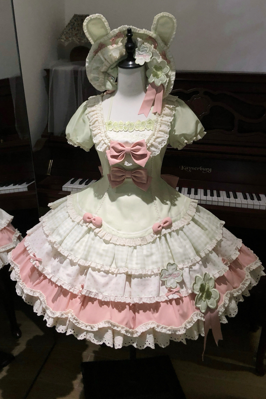 [Vorbestellung bis 7. März]Klee-Lolita-Kleid + Ärmel + Haube