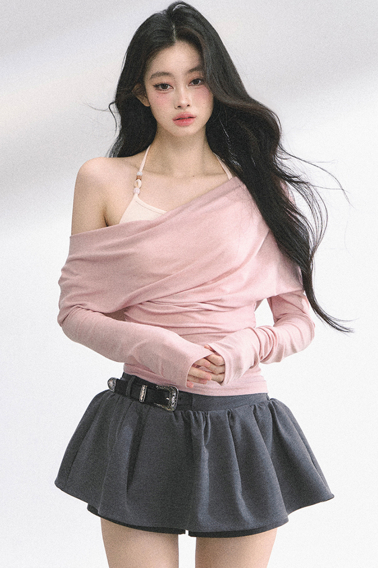 スリミングオフショルダートップス