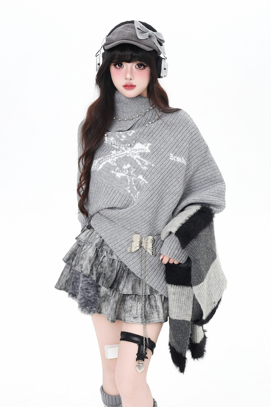 タートルネックルーズニット