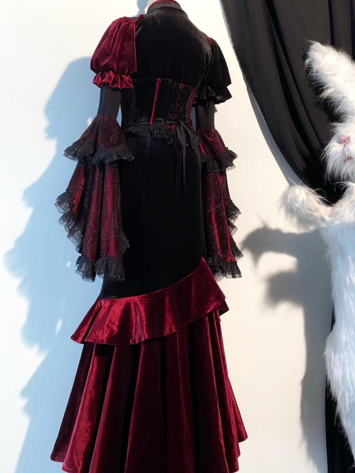 Graceful Black Red China Dark Elegant Long Dress