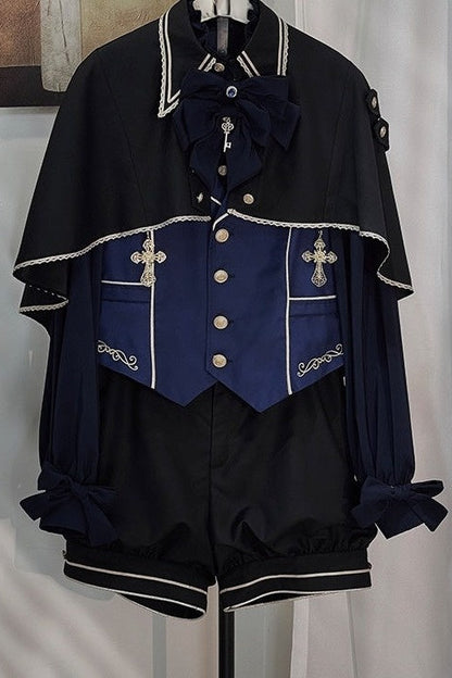 [Date limite de réservation : 13 septembre] Ensemble élégant prince bleu foncé/blanc en quatre pièces [chemise à volants, gilet, short, 4 rubans]