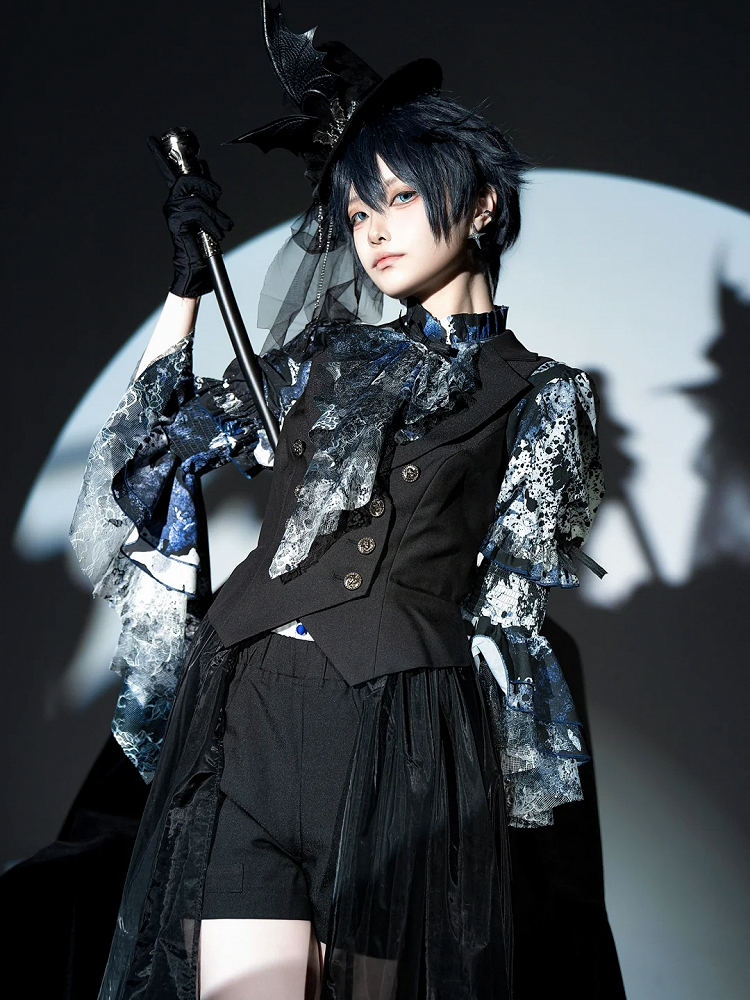 【12月10日予約締切】Bloodstainedプリントフリルスタンドカラー姫袖シャツ