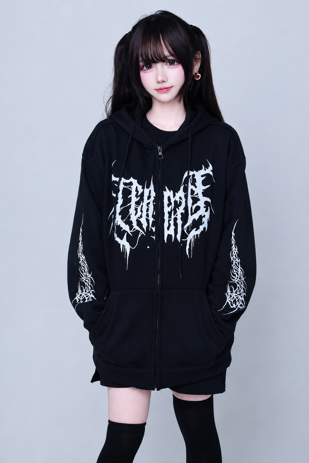 Dunkler Logo-Kapuzenpullover im Jirai-Kei-Stil