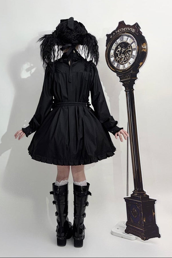 【11月6日予約締切】White/Black Gothic Lolita Drawstring Frill Strap Doll Dress