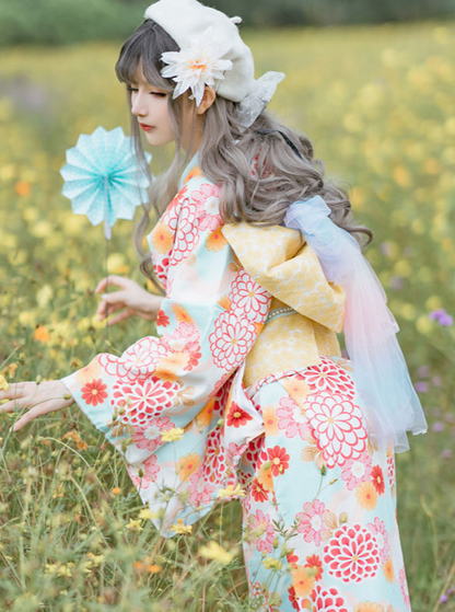 Yukata à imprimé floral coloré