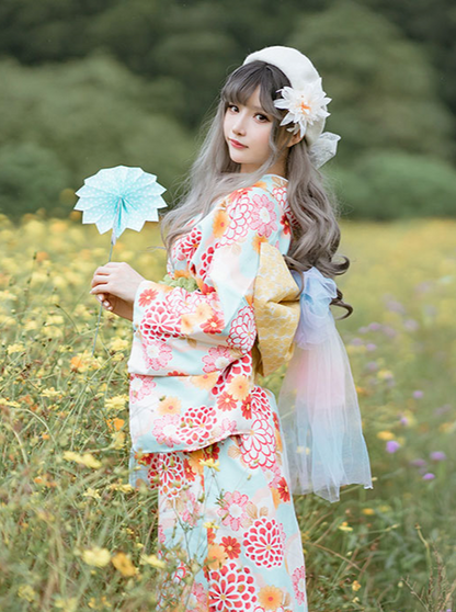 Yukata à imprimé floral coloré