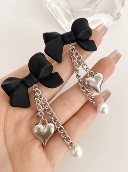 Dark Heart Ribbon Pearl Silver Earrings