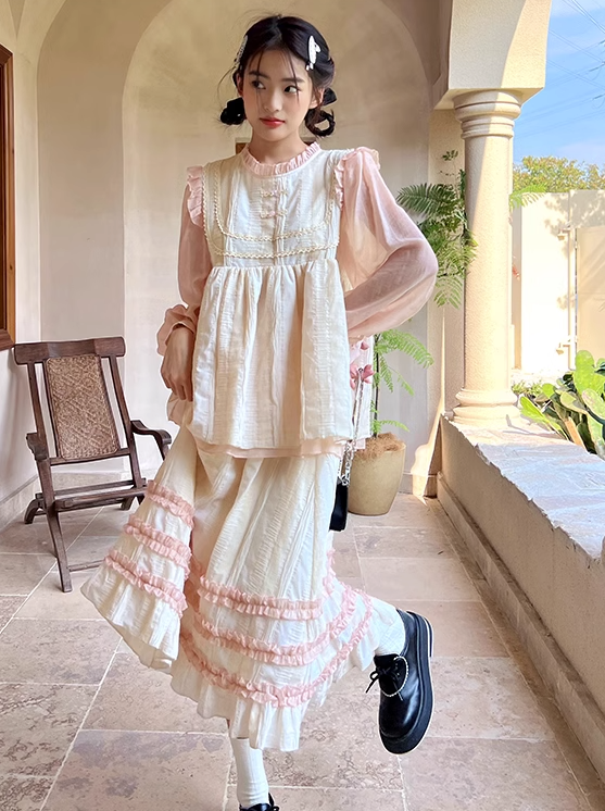 ガーリーコントラストカラートップス＋フリルスカート