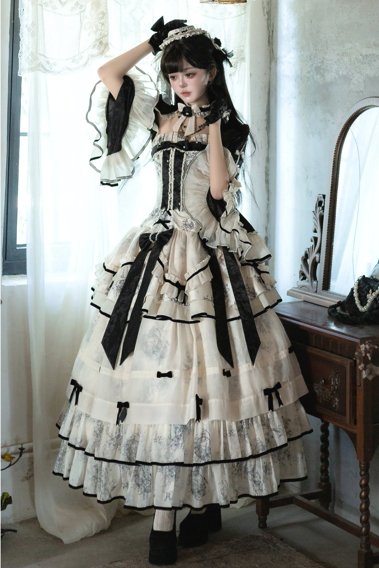 [Pre-order item] Brandy French Pearl Elegant Bustier Dress + Long Skirt + Black Jacquard Jacket + Complete Accessories