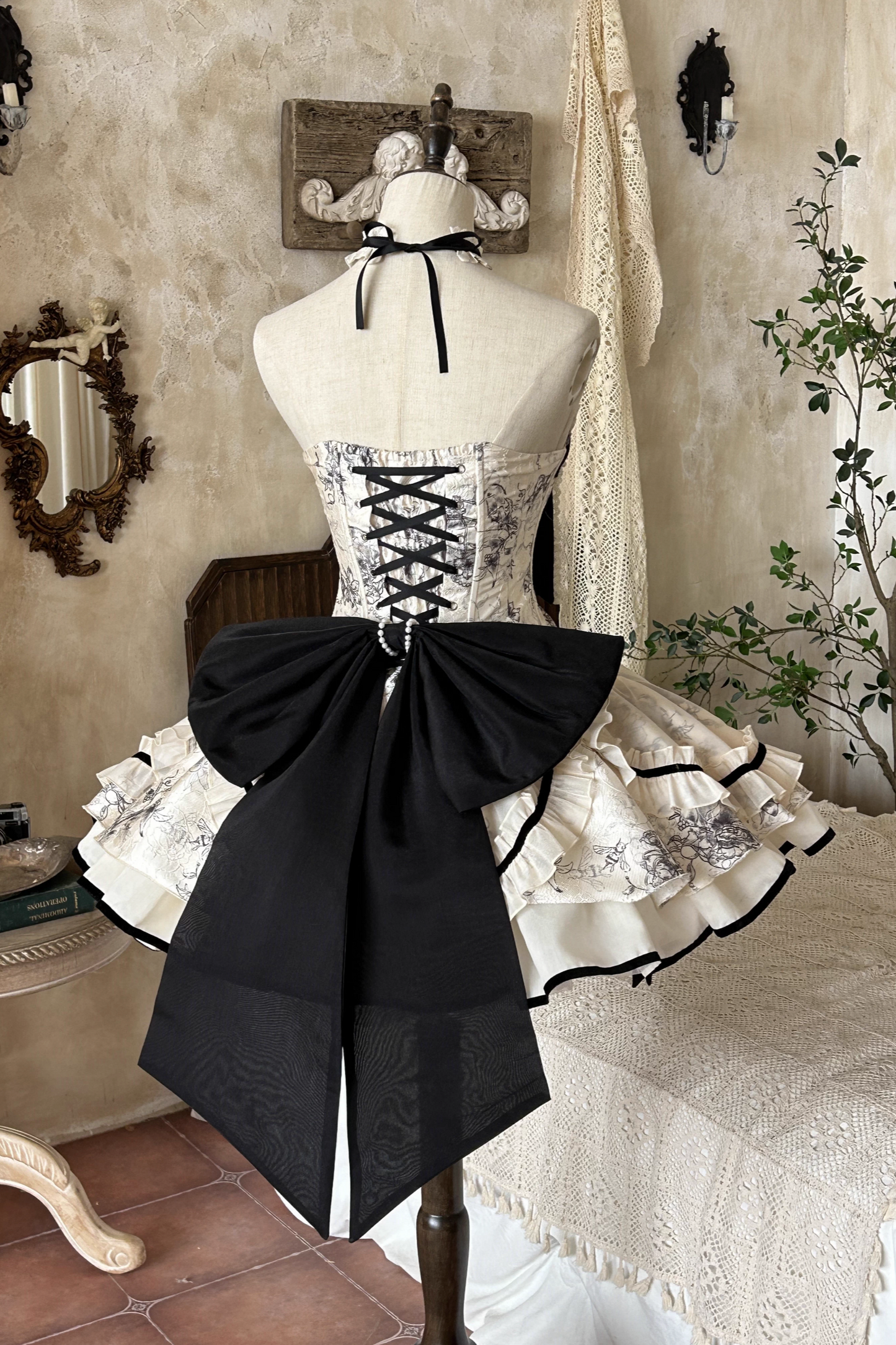 [Pre-order item] Brandy French Pearl Elegant Bustier Dress + Long Skirt + Black Jacquard Jacket + Complete Accessories
